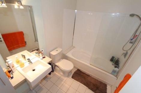 Photo of property in Luna Apartments, 3t/16 Burton Street, Grafton, Auckland, 1010