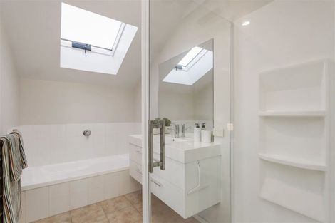 Photo of property in 18 Scarlet Lane, Redwood, Christchurch, 8051