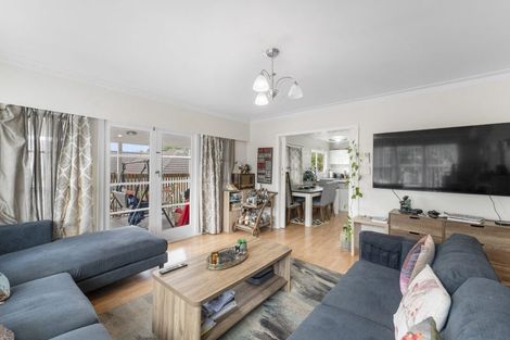 Photo of property in 21 Tawa Crescent, Manurewa, Auckland, 2102