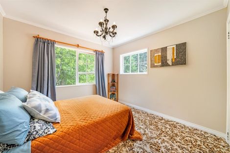 Photo of property in 32 Crowther Road, Wainuiomata, 5373