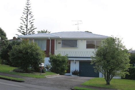 Photo of property in 14 Callender Place, Shelly Park, Auckland, 2014