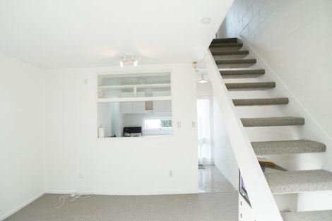 Photo of property in 4/40 Moana Avenue, Onehunga, Auckland, 1061