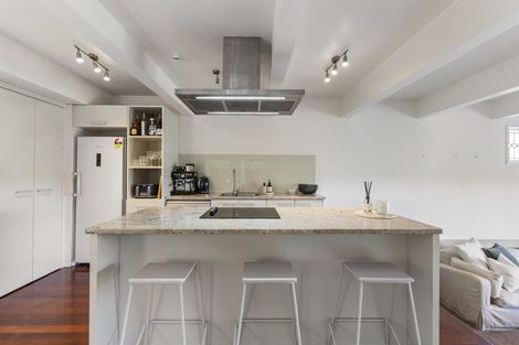 Photo of property in 1/38 Kitchener Road, Milford, Auckland, 0620