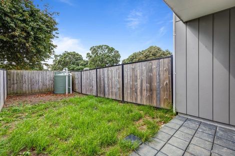 Photo of property in 13 Eileen Newey Place, Henderson, Auckland, 0612