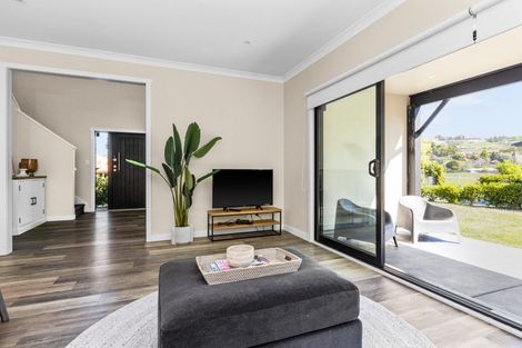 Photo of property in 51 Kent Terrace, Taradale, Napier, 4112