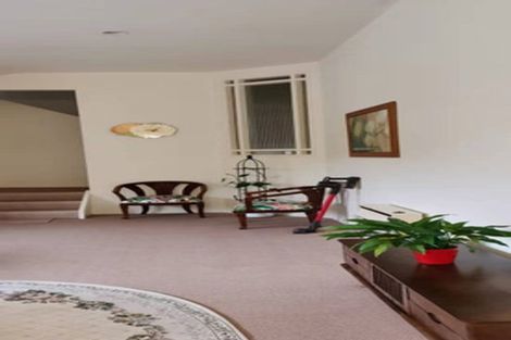 Photo of property in 2 Myers Grove, Churton Park, Wellington, 6037