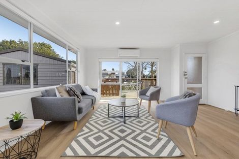 Photo of property in 3 Pukeroa Place, Papakura, 2110