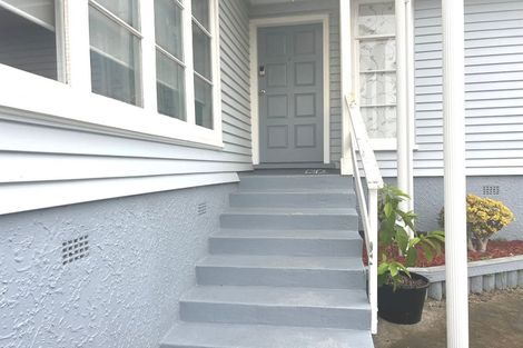 Photo of property in 12 Kereru Street, Henderson, Auckland, 0612