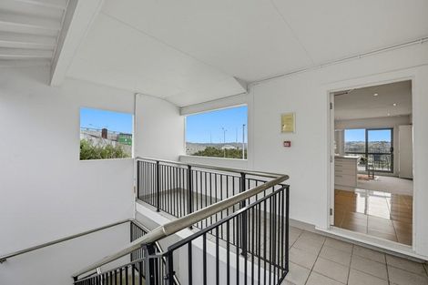 Photo of property in 10e/60 Masons Road, Oteha, Auckland, 0632