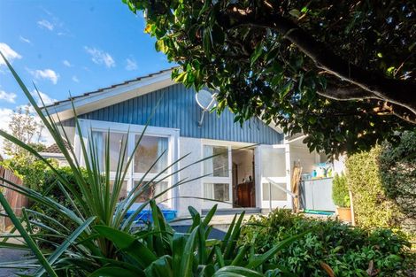 Photo of property in 2/42 Office Road, Merivale, Christchurch, 8014