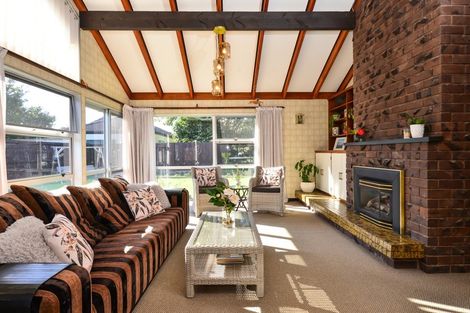 Photo of property in 72 Braid Road, St Andrews, Hamilton, 3200