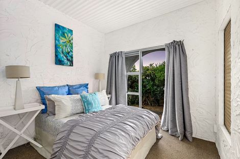 Photo of property in 70 Duncansby Road, Stanmore Bay, Whangaparaoa, 0932