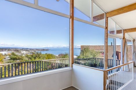 Photo of property in 6 Mccauley Grove, Hilltop, Taupo, 3330