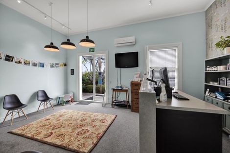 Photo of property in 77 Eliot Street, New Plymouth, 4310