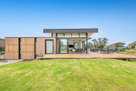 Photo of property in 22 East Point, Manly, Whangaparaoa, 0930