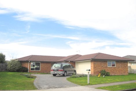 Photo of property in 14 Fencourt Place, Rototuna North, Hamilton, 3210