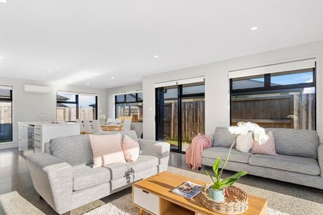 Photo of property in 32 Rotomanu Place, Pyes Pa, Tauranga, 3112