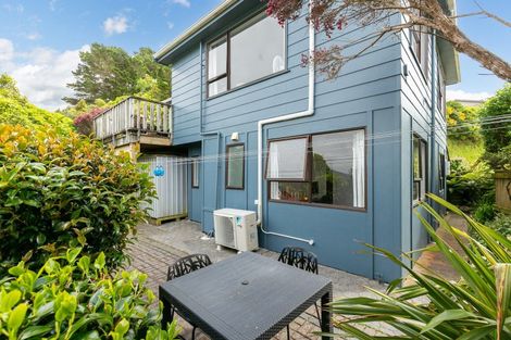 Photo of property in 21 Admiralty Street, Crofton Downs, Wellington, 6035