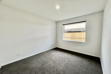 Photo of property in 5/172 Don Buck Road, Massey, Auckland, 0614