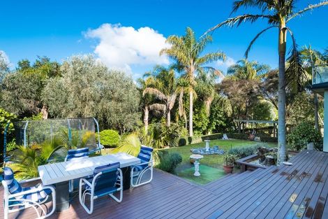 Photo of property in 11 Mistral Place, West Harbour, Auckland, 0618