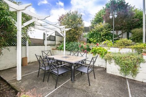 Photo of property in 1 Seymour Street, Picton, 7220