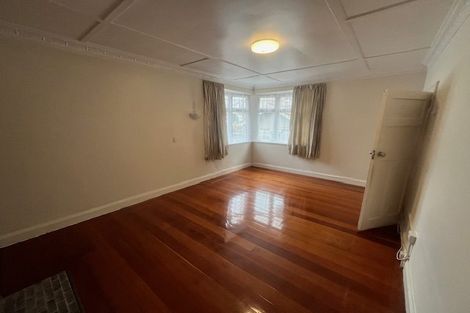 Photo of property in 9 Thompson Street, Mount Cook, Wellington, 6011