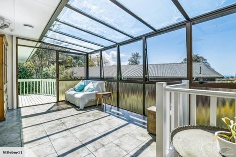 Photo of property in 41 John Dee Crescent, Red Beach, 0932