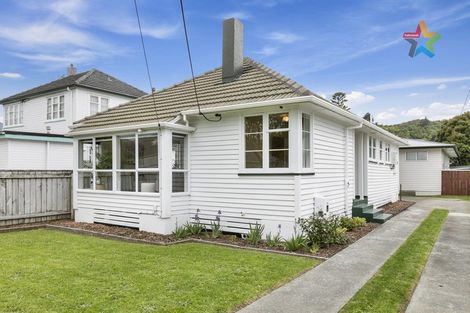 Photo of property in 350 Waiwhetu Road, Fairfield, Lower Hutt, 5011