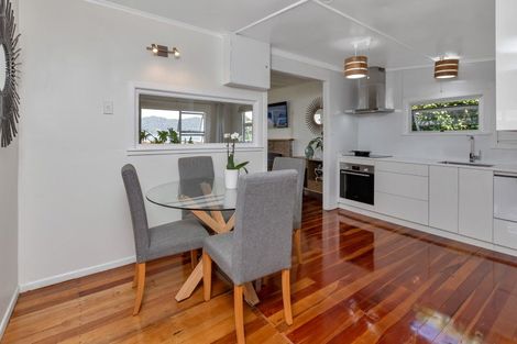 Photo of property in 205 One Tree Point Road, One Tree Point, 0118