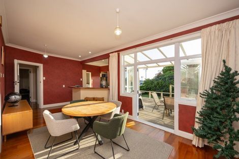 Photo of property in 8 Russell Street, Palmerston North, 4414