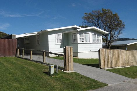 Photo of property in 51 Antrim Crescent, Wainuiomata, Lower Hutt, 5014