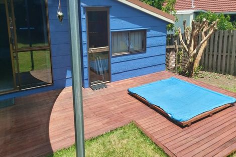 Photo of property in 24 Shearwater Street, One Tree Point, 0118