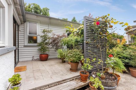 Photo of property in 155 Milton Road, Bluff Hill, Napier, 4110