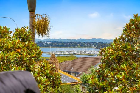 Photo of property in 23 Bannings Way, Hobsonville, Auckland, 0618