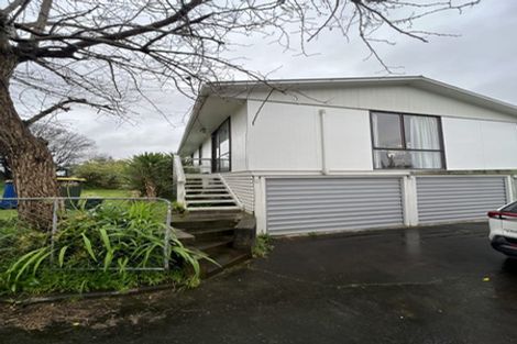 Photo of property in 22 Crosby Road, West Harbour, Auckland, 0618