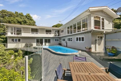 Photo of property in 1a Howard Road, Point Howard, Lower Hutt, 5013