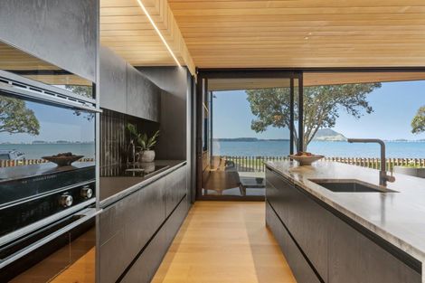 Photo of property in 73a Beach Road, Otumoetai, Tauranga, 3110