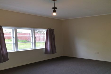 Photo of property in 5 Huia Street, Tawa, Wellington, 5028