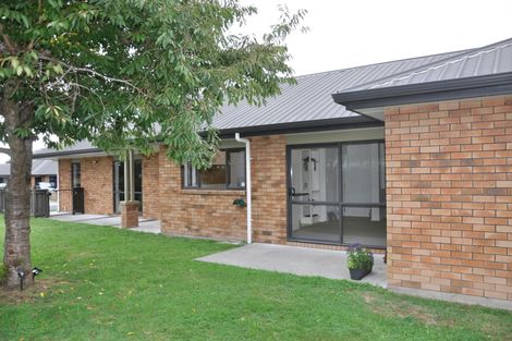 Photo of property in 15 Aldona Place, Fairview Downs, Hamilton, 3214