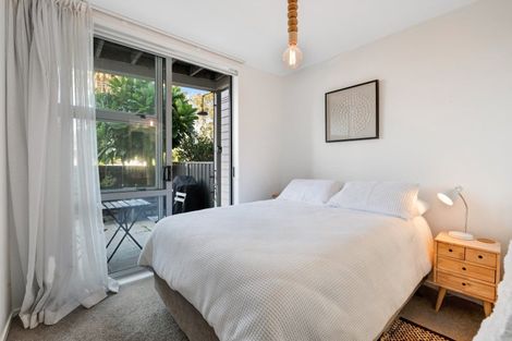 Photo of property in 24/3 Riverside Road, Orewa, 0931