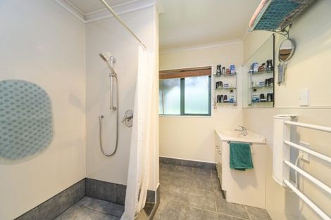 Photo of property in 274 Turitea Road, Turitea, Palmerston North, 4472