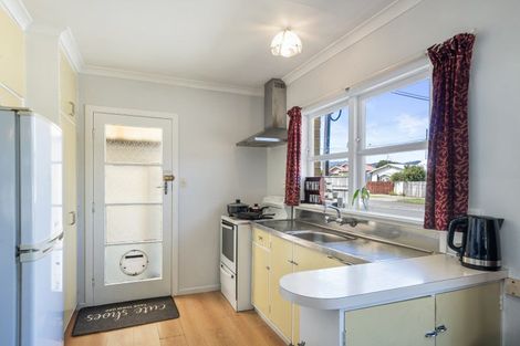 Photo of property in 36 Cambridge Street, Levin, 5510