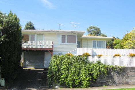 Photo of property in 8 Beaumont Crescent, Frankleigh Park, New Plymouth, 4310