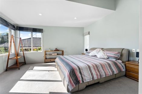 Photo of property in 28a Sycamore Drive, Sunnynook, Auckland, 0620