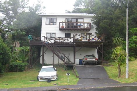 Photo of property in 34 Finn Place, Totara Vale, Auckland, 0629