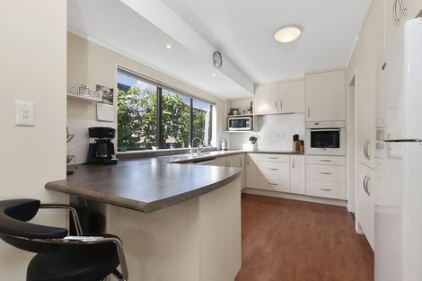 Photo of property in 2/8 Harley Road, Hauraki, Auckland, 0622