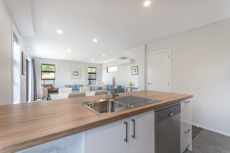 Photo of property in 452 Cambridge Terrace, Naenae, Lower Hutt, 5011