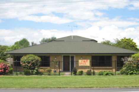 Photo of property in 260 Shakespeare Street, Leamington, Cambridge, 3432