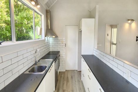 Photo of property in 28a Riversdale Drive, Merrilands, New Plymouth, 4312