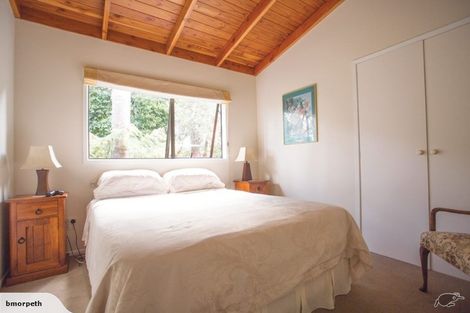 Photo of property in 72 Crows Road, Swanson, Auckland, 0614